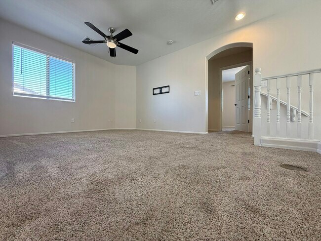 Building Photo - 6509R West Red Fox Road