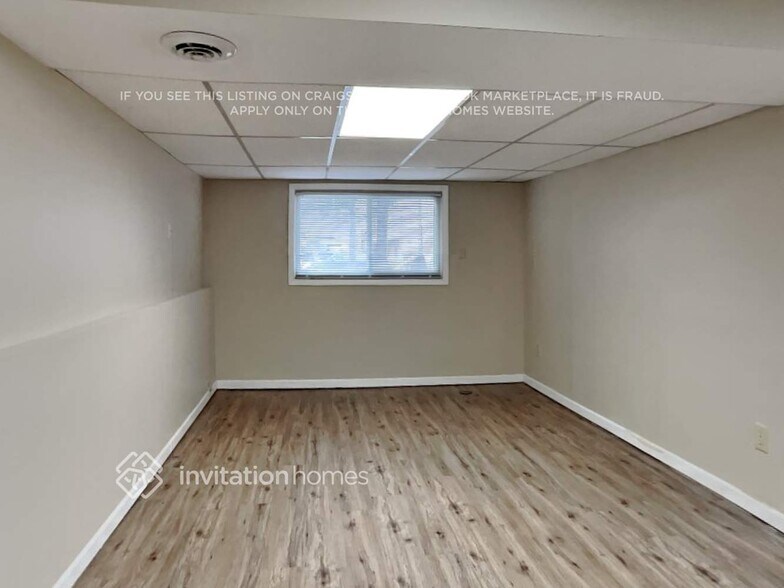Building Photo - 7595 Springbrook Ln