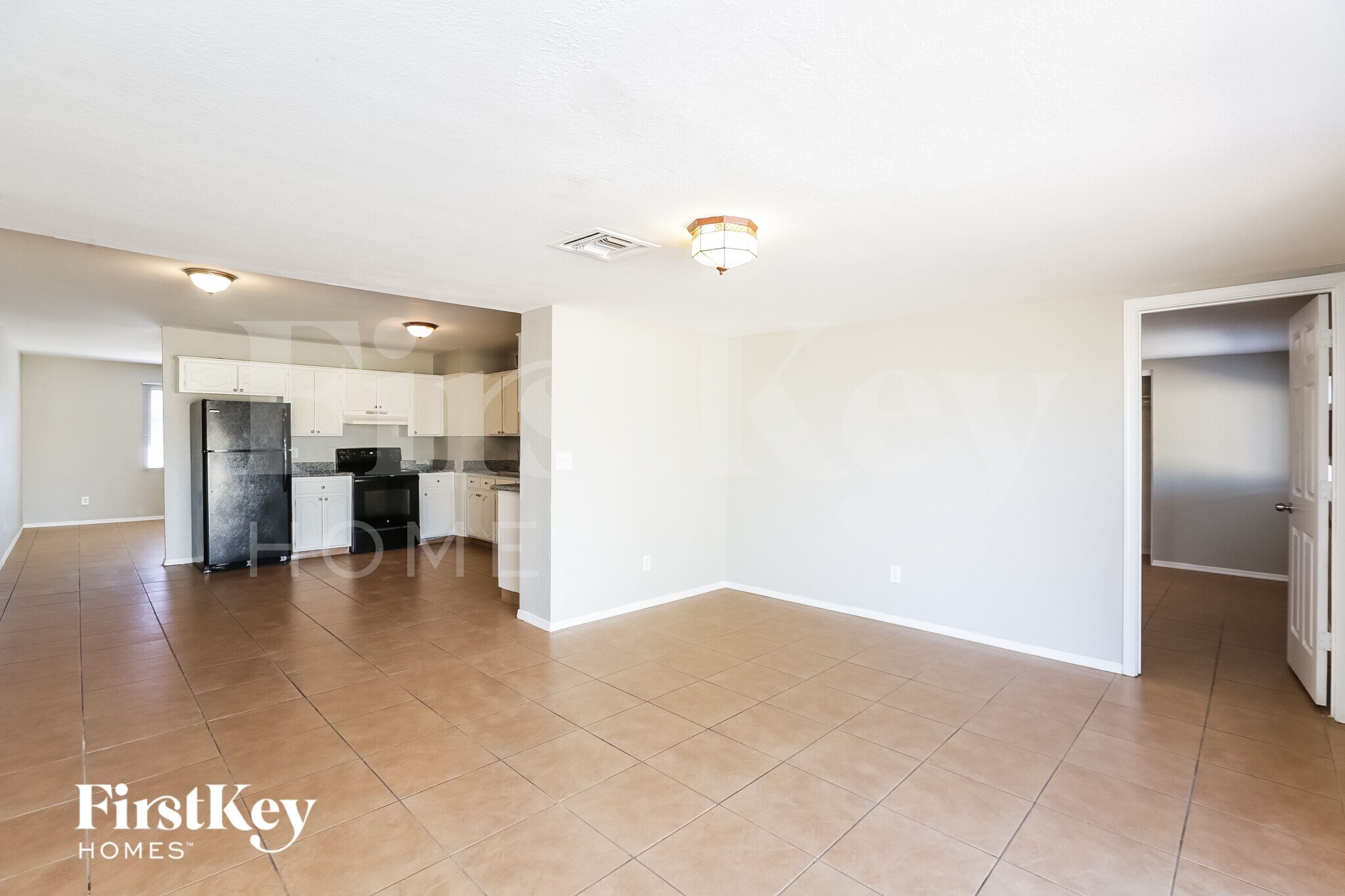 Building Photo - 5214 S 44th Pl