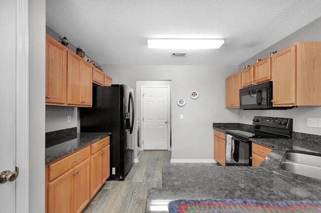 Building Photo - 1120 Ivey Terrace