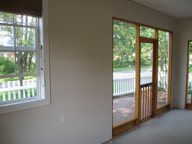 Building Photo - 9254 Sappington Rd