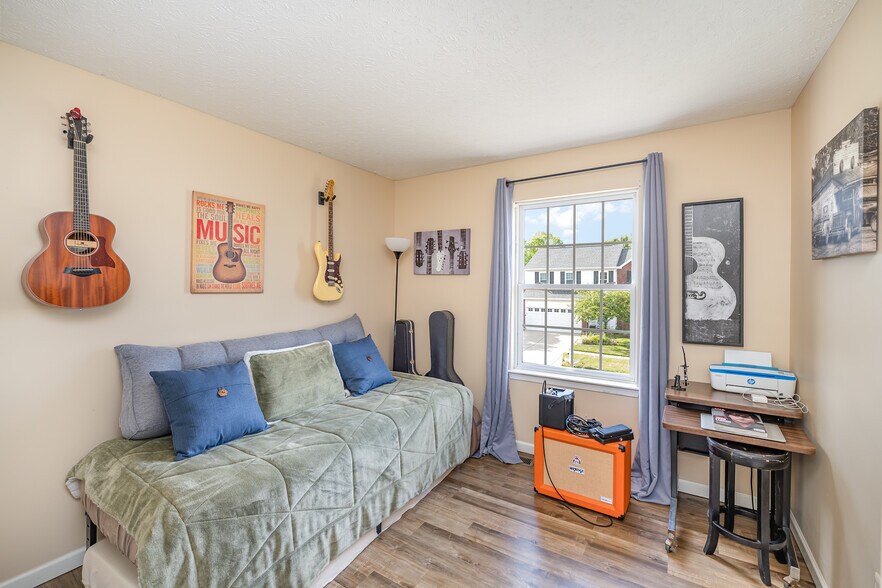 Building Photo - 451 Indian Lake Dr