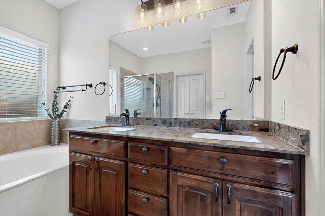 Building Photo - 1801 Velarde Rd