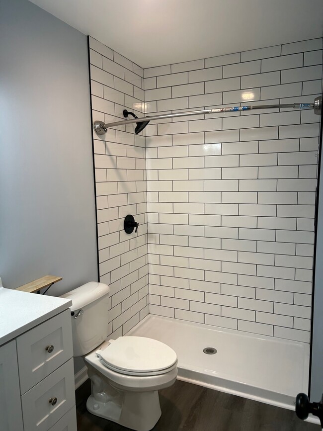 Building Photo - 2319 Boardwalk Ave