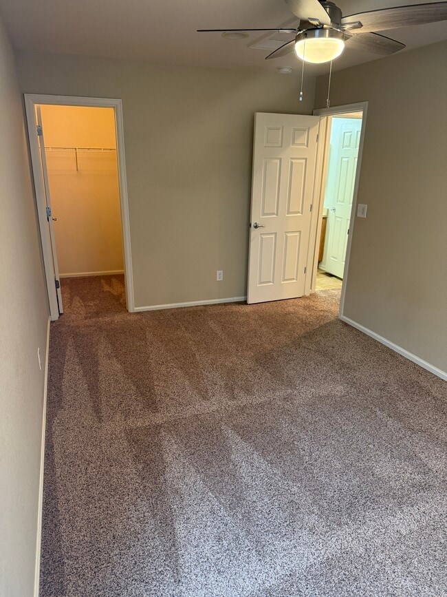 Building Photo - 10426 Durango Pl