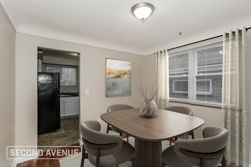 Building Photo - 550 Fairbanks Ave