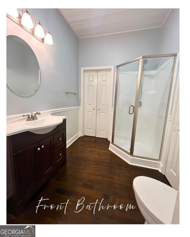 Building Photo - 208 Bartlett St