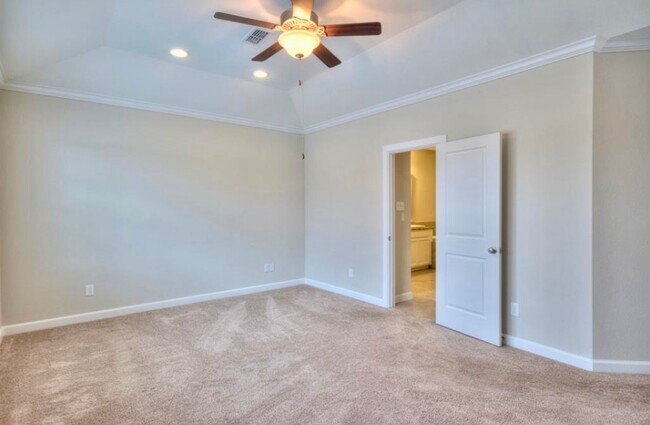 Primary Photo - 1804 Cavanal St