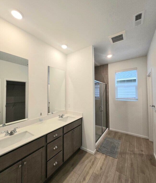 Building Photo - 3 Bed, 3.5 Bath in the New Madrona Ridge Neighborhood For Rent!