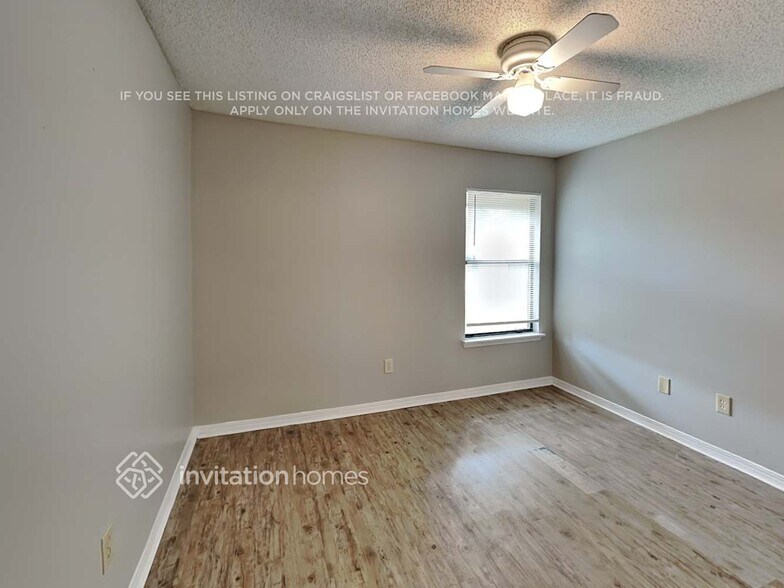Building Photo - 8096 Kilwinning Ln