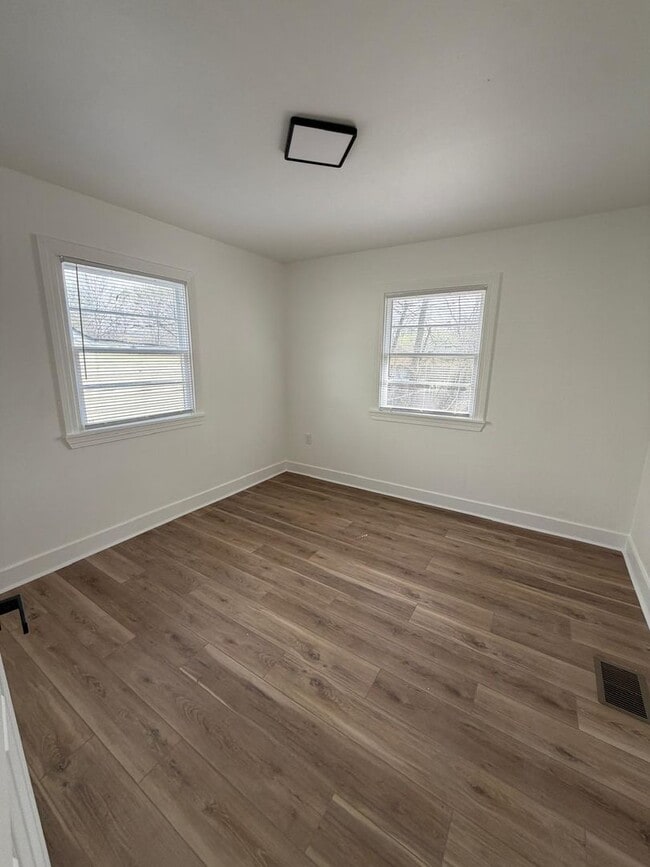 Building Photo - 4-bedroom home in North Little Rock