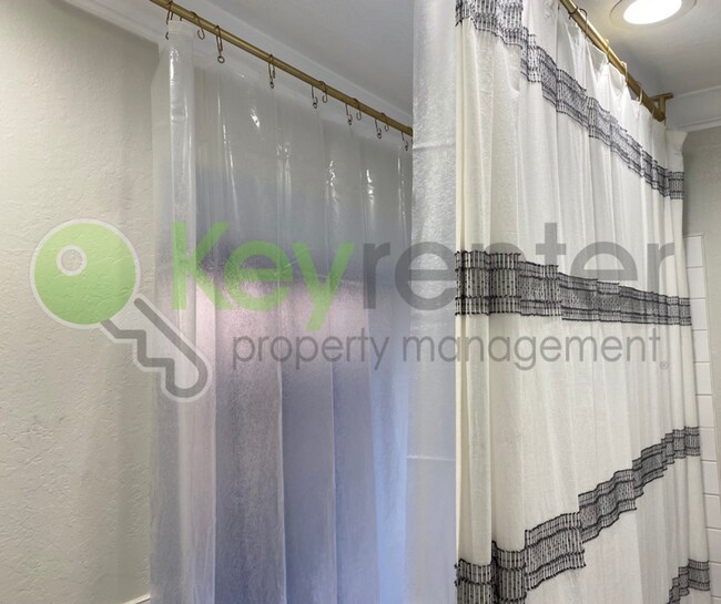 Building Photo - 2692 Bradford Way