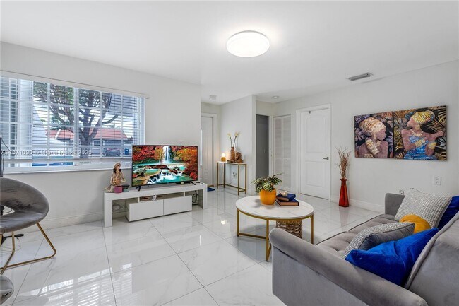 Building Photo - 11451 SW 5th St