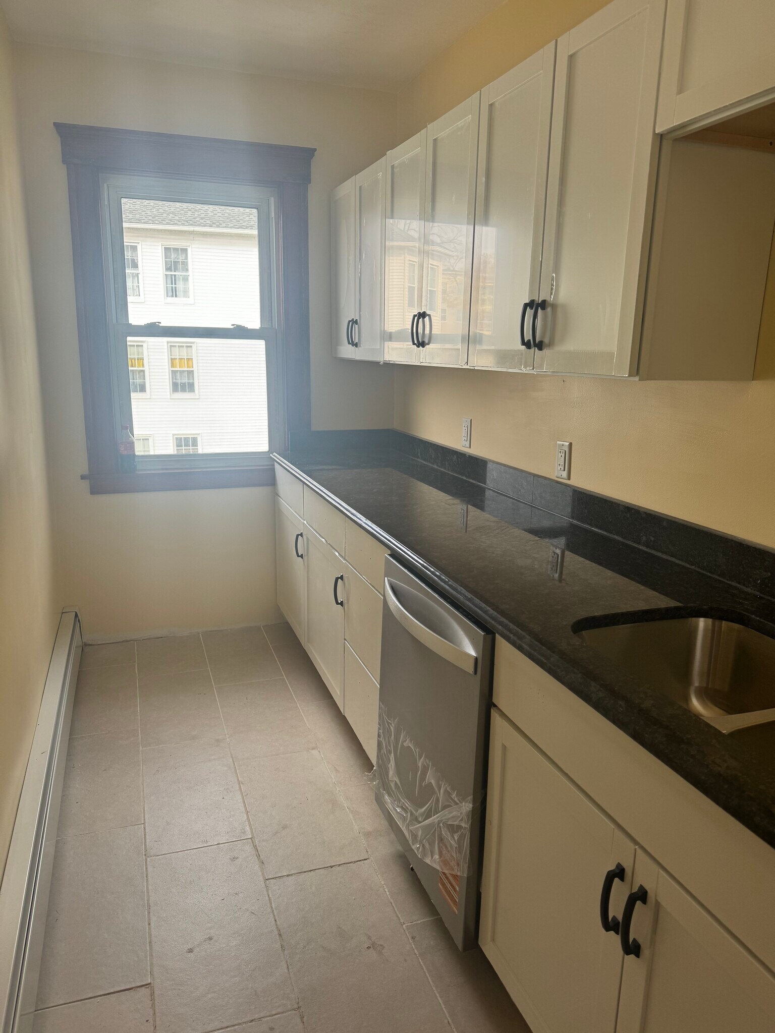 Building Photo - 63 Gates St