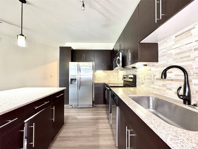 Building Photo - 3788 Richmond Ave.