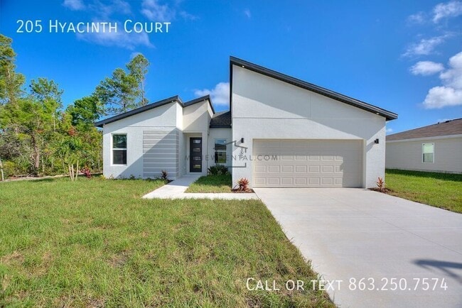 Building Photo - 205 Hyacinth Ct