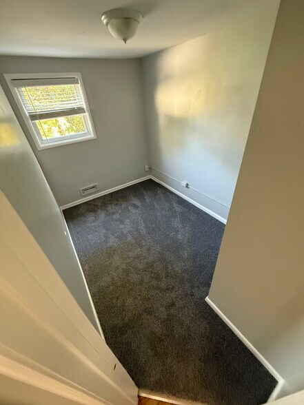 Building Photo - 4506 Furley Ave
