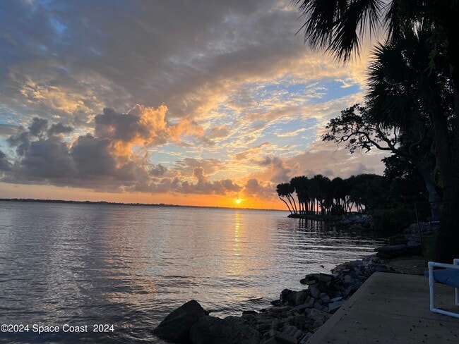 Building Photo - 190 Richards Rd