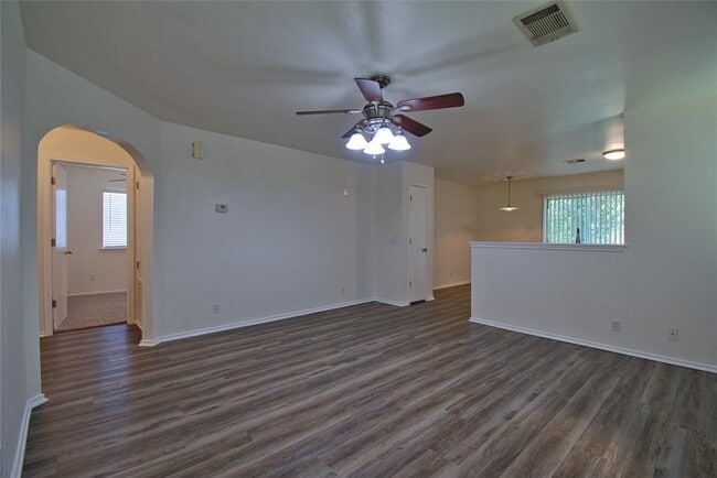 Building Photo - 16418 Hamilton Point Cir