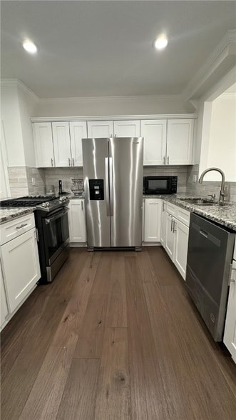 Building Photo - 10519 Timber Edge Dr