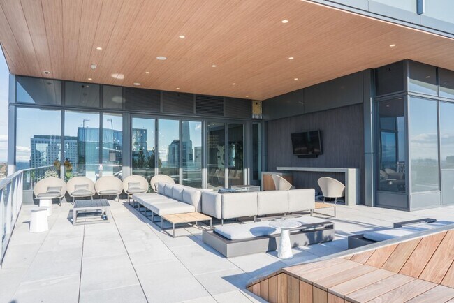 Building Photo - 2Bd/2Ba Seattle Condo