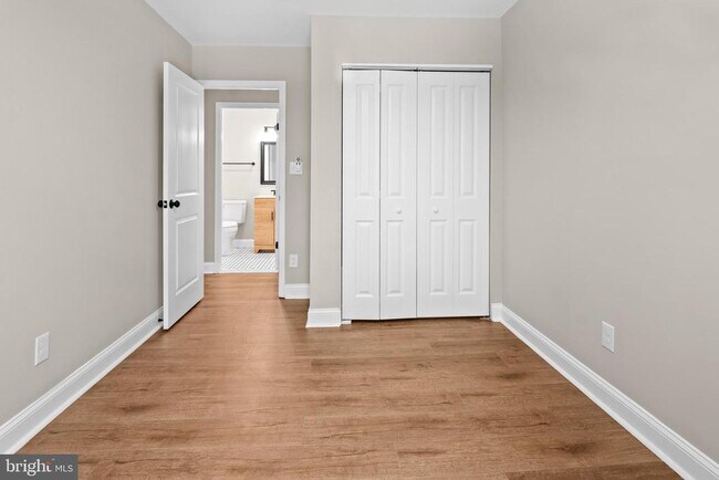 Building Photo - 2613 Ebony Rd