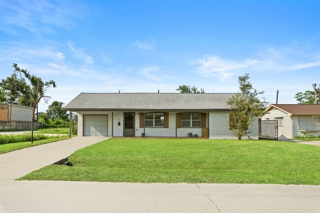 Building Photo - 618 Heidrich St