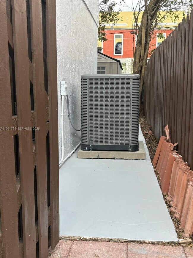 Building Photo - 10225 NW 57th Terrace