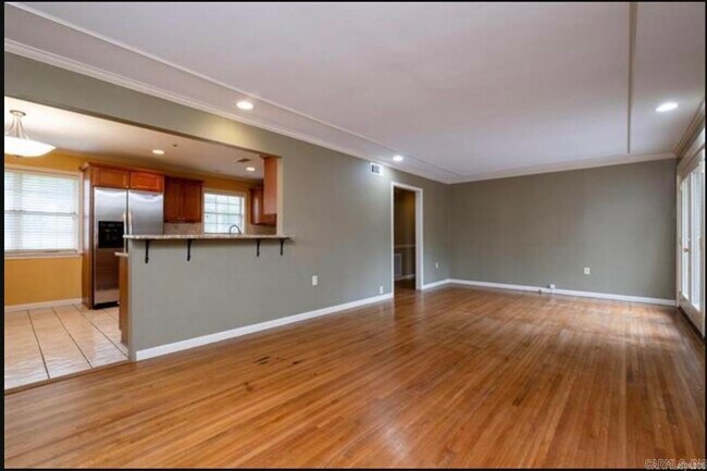 Building Photo - 32 Lenon Dr