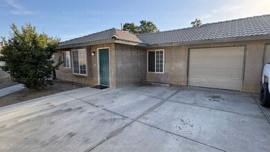 Building Photo - 757 Spring Meadow Ct