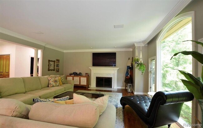 Building Photo - 23170 Inverness Ct