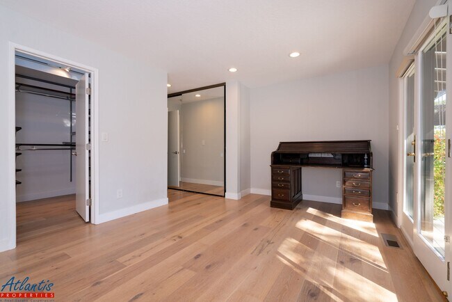 Building Photo - Beautiful Los Gatos Home | Remodeled | Swi...