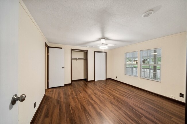 Building Photo - 110 Charlies Ln