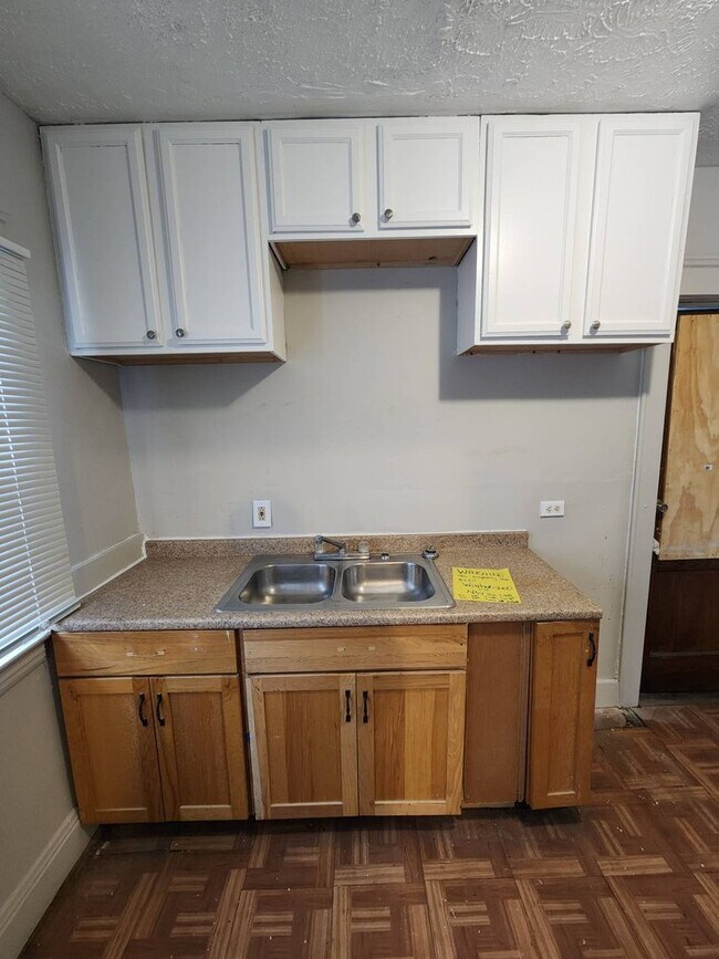 Building Photo - 1736-1738 Coit RD