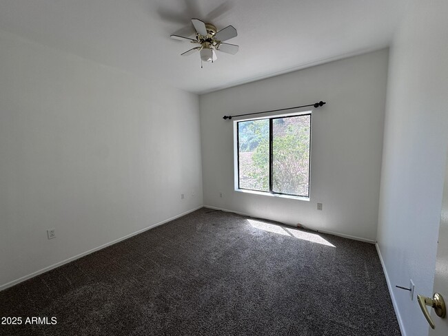 Building Photo - 13818 N Saguaro Blvd