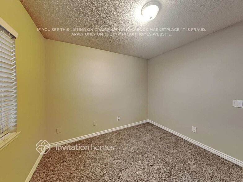 Building Photo - 1597 Tumbleweed Way