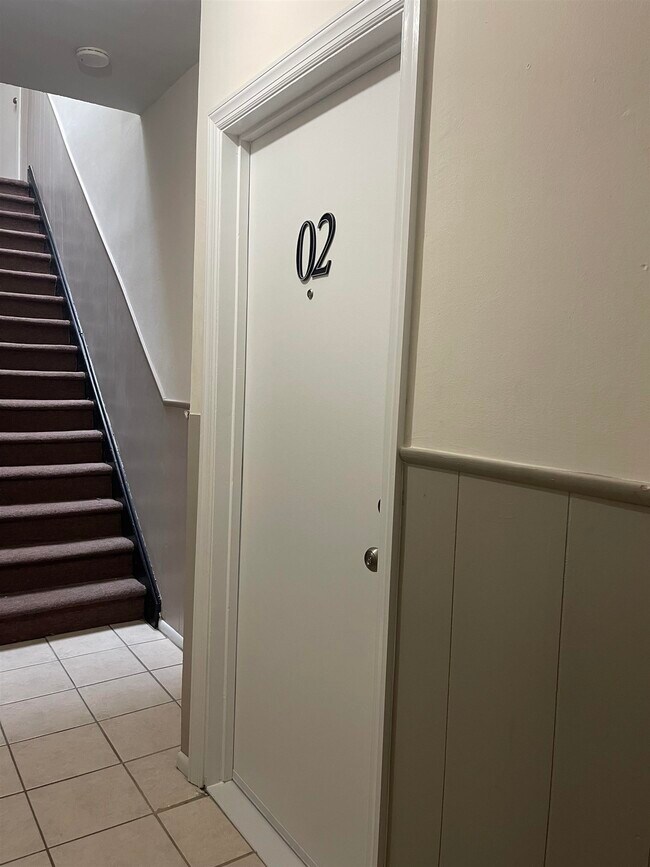 Building Photo - 54 Mt Prospect Ave