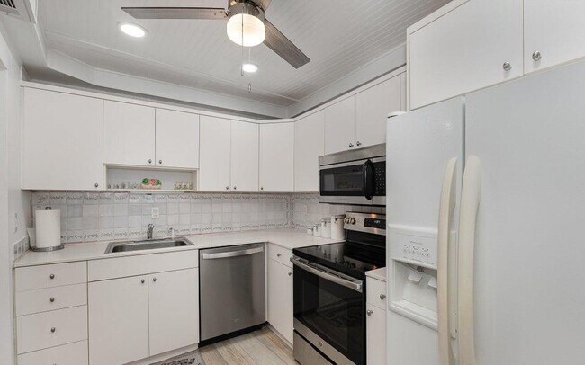 Building Photo - 1175 Florida A1A