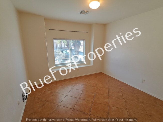 Building Photo - 60354 Alpine Way