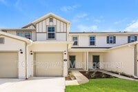 Building Photo - 140 Beach Palm Ct