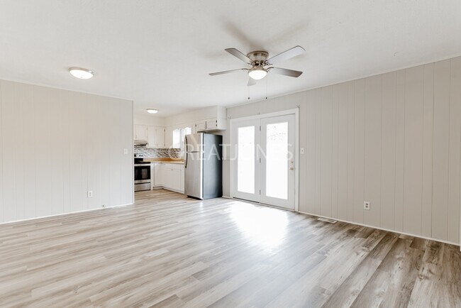 Building Photo - Charming 3 Bedroom in Hope Mills!