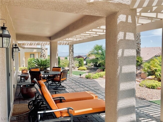 Building Photo - 2192 Canyonville Dr