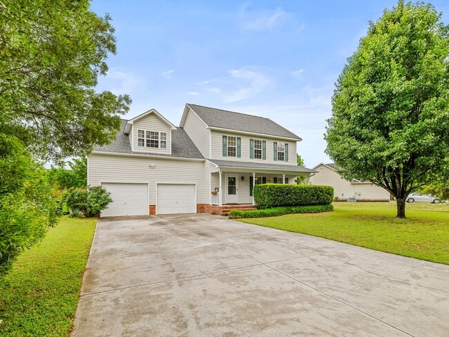 Building Photo - Bridlewood Subdivision!