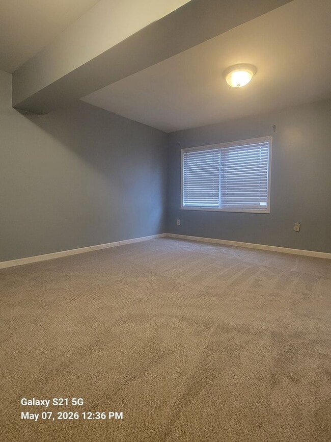 Building Photo - 4 bedroom 3.5 bathrooms townhouse in Kempsville.