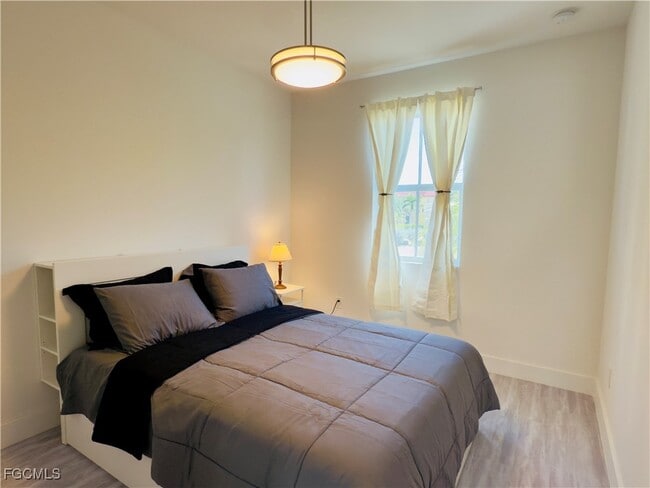 Building Photo - 5865 Shell Cove Drive