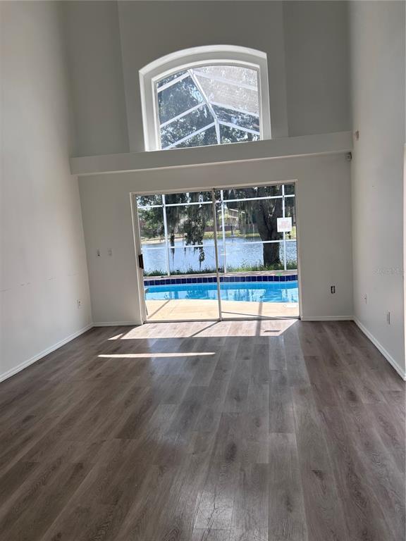 Building Photo - 2608 Spring Hill Dr