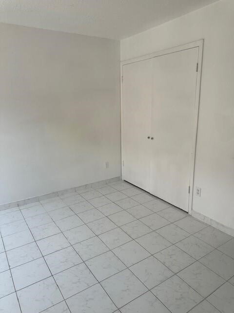 Building Photo - 8722 Maplecrest Dr