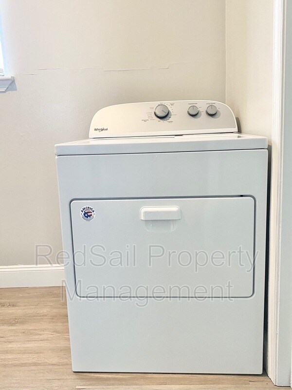 Building Photo - 1240 24th St