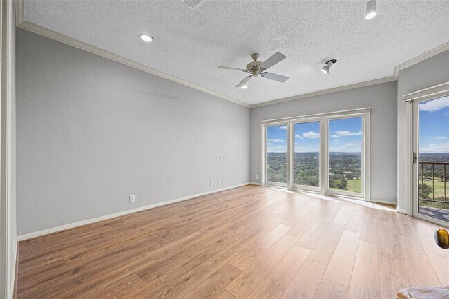 Building Photo - 114 Paragon Ct