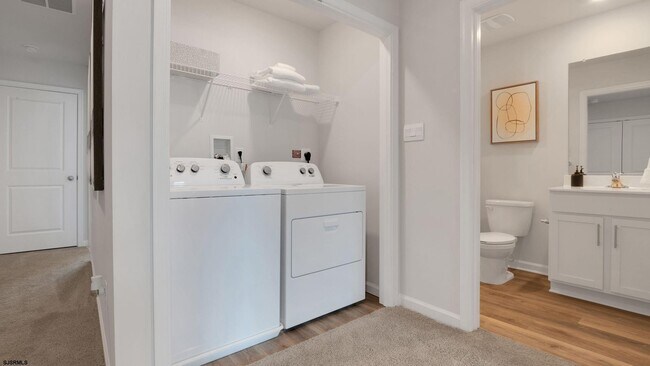 Building Photo - 255 Hermosa Dr